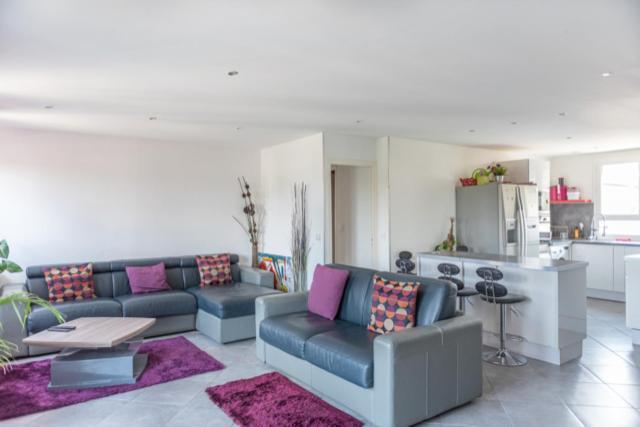 Residence Groupama Lyon Meyzieu Luaran gambar